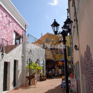 HomeTown(北谷)・アメリカンヴィレッジ